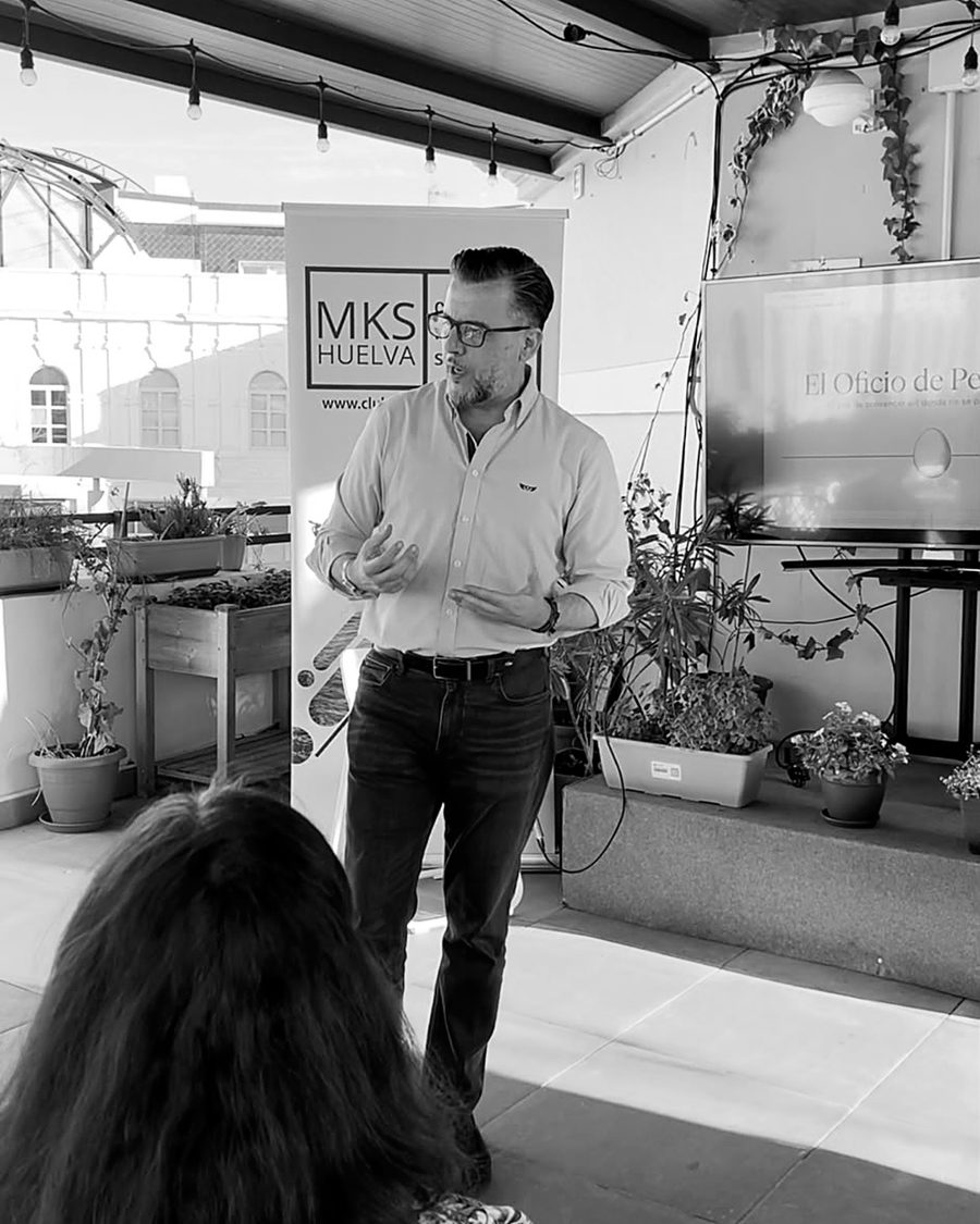 antonio castilla charla club mks huelva